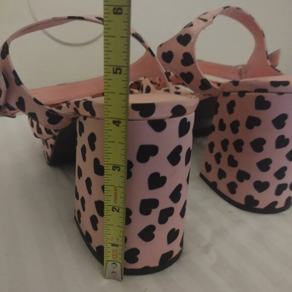 Torrid Pink & Black Heart Platform Sandals - Picture 3 of 5